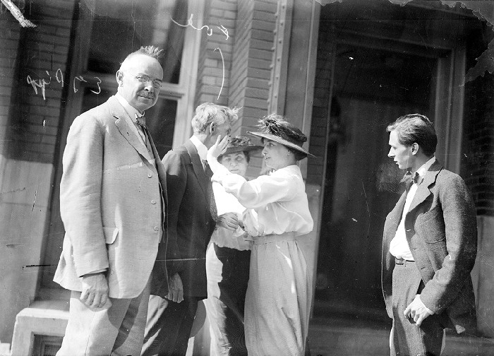 Helen Keller meeting Henry Ford by touching his face