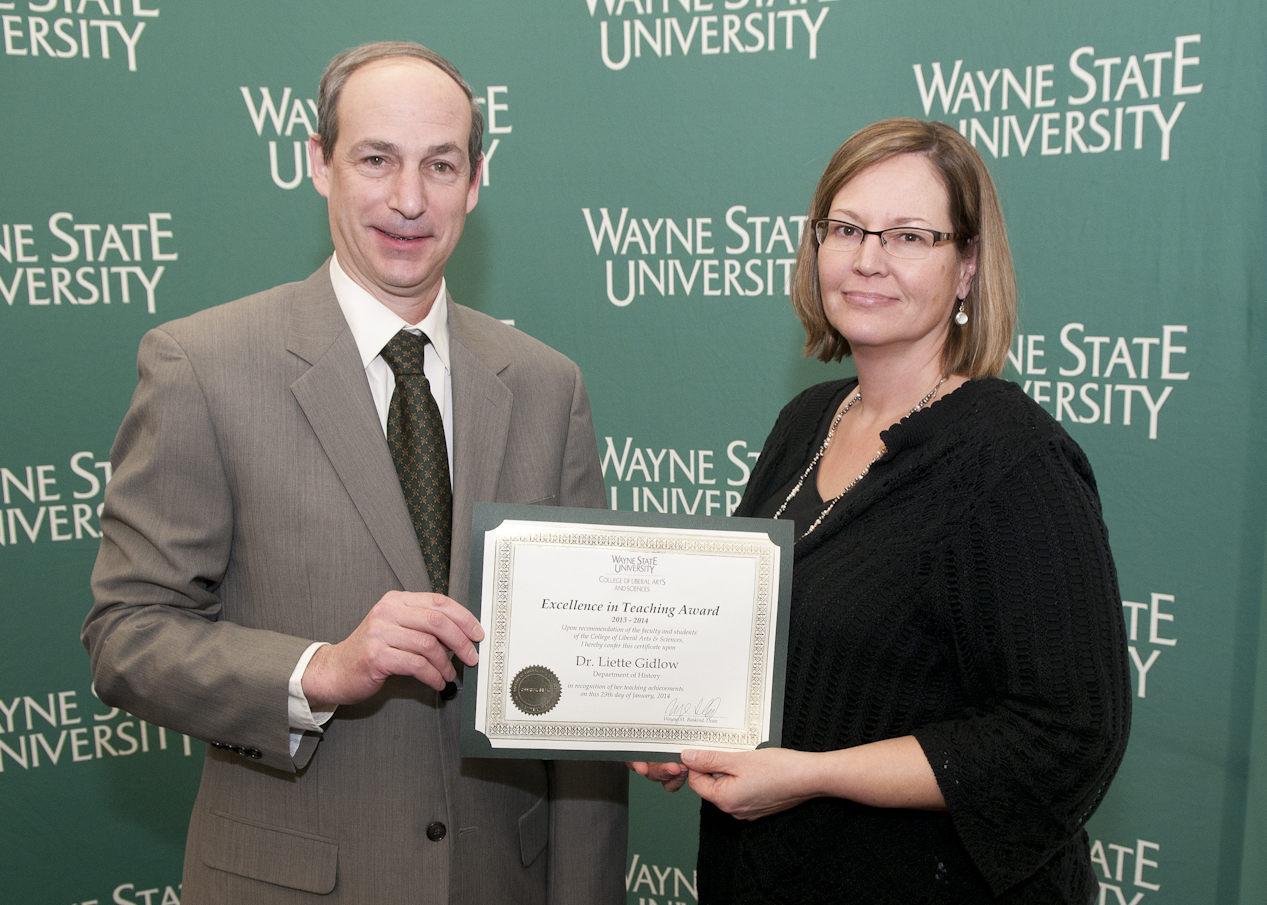 Dean Wayne Raskind and Associate Professor Liette Gidlow.