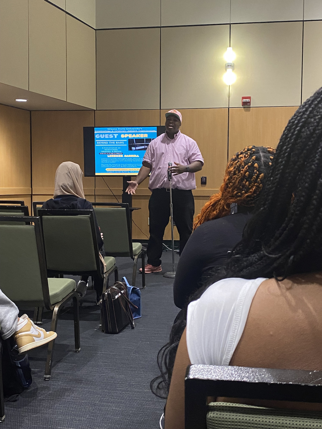 Lorenzo Harrell speaking to WSU students