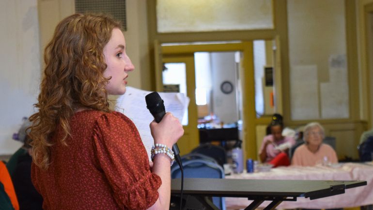 Sociology students present to the Michigan Welfare Rights Org