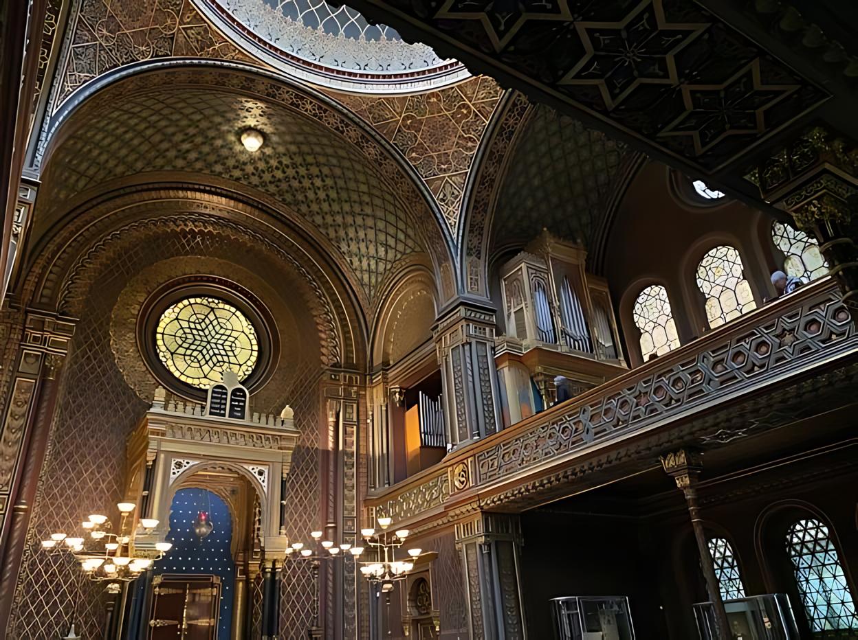The interior of the Spanish Synagogue