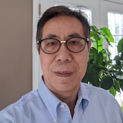 SIS Associate Professor Xiangmin Zhang