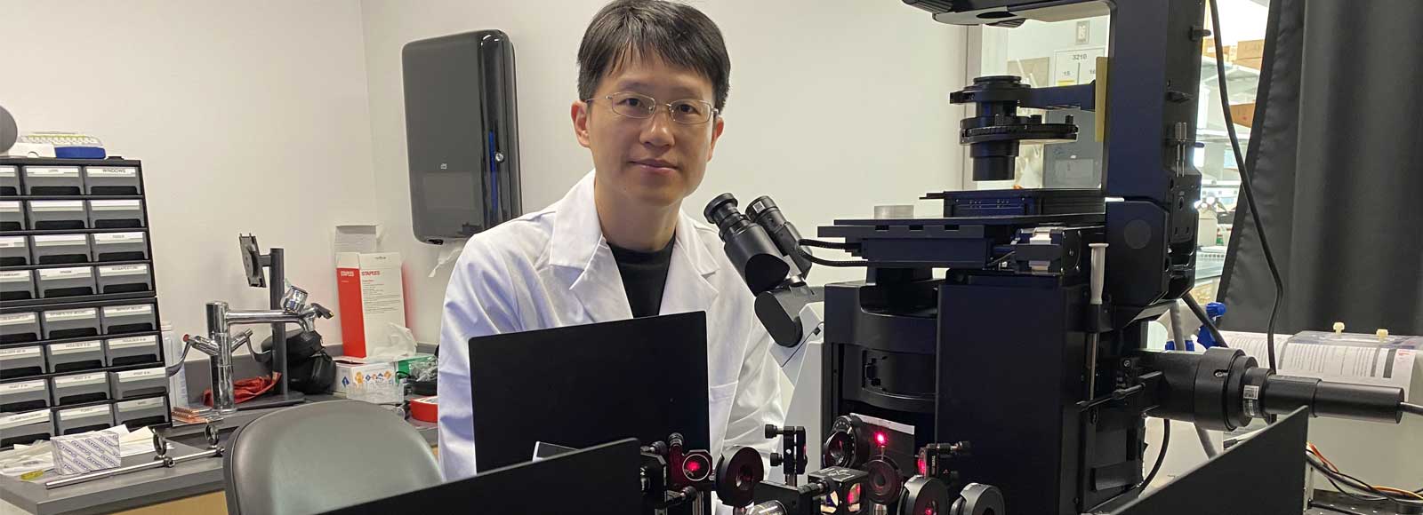 Jitao Zhang in his lab